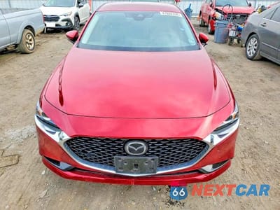 Piąte zdjęcie samochodu w środku: 2019 MAZDA 3 PREFERRED PLUS VIN:JM1BPACL0K1107482 - miniatura