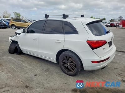 Drugie zdjęcie samochodu z przodu: 2013 AUDI Q5 PREMIUM PLUS VIN:WA1LFAFP9DA095187 - miniatura