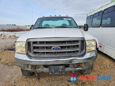 Piąte zdjęcie samochodu w środku: 2004 FORD F550 SUPER DUTY VIN:1FDAF57PX4EB46977 - miniatura