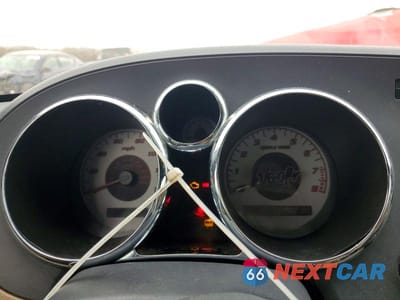 Zdjęcie 9 z 11 samochodu: 2006 PONTIAC SOLSTICE VIN:1G2MB33BX6Y111146 - miniatura