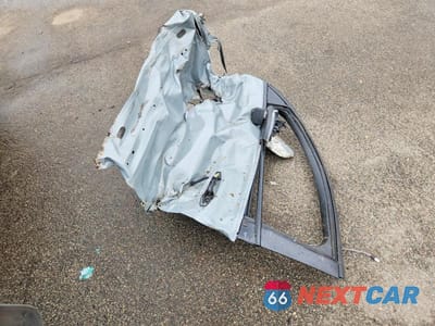 Zdjęcie 13 z 13 samochodu: 2024 VOLVO XC40 PLUS VIN:YV4L12UL4R2302867 - miniatura