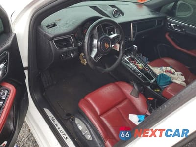 Zdjęcie 8 z 12 samochodu: 2017 PORSCHE MACAN GTS VIN:WP1AG2A57HLB51688 - miniatura