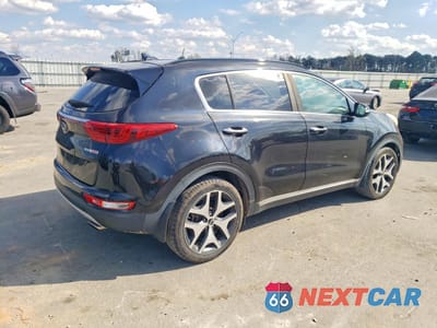 Trzecie zdjęcie samochodu z tyłu: 2018 KIA SPORTAGE SX TURBO VIN:KNDPR3A67J7403071 - miniatura