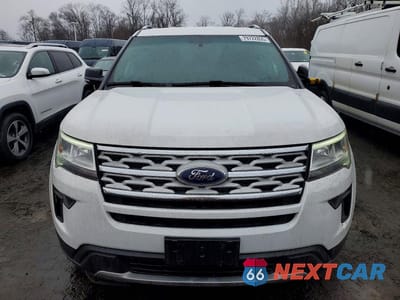 Piąte zdjęcie samochodu w środku: 2019 FORD EXPLORER XLT VIN:1FM5K8D83KGB46641 - miniatura