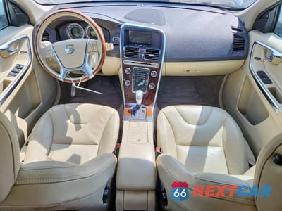 Zdjęcie 8 z 13 samochodu: 2013 VOLVO XC60 3.2 VIN:YV4952DL3D2371248 - miniatura
