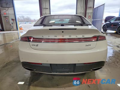 Zdjęcie 6 z 13 samochodu: 2020 LINCOLN MKZ VIN:3LN6L5A93LR616920 - miniatura