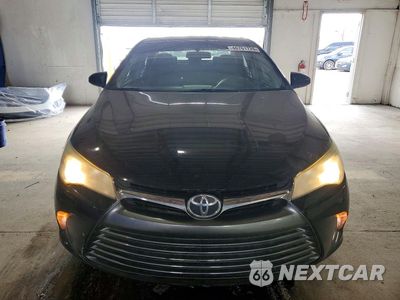Piąte zdjęcie samochodu w środku: 2016 TOYOTA CAMRY LE VIN:4T4BF1FK0GR582255 - miniatura