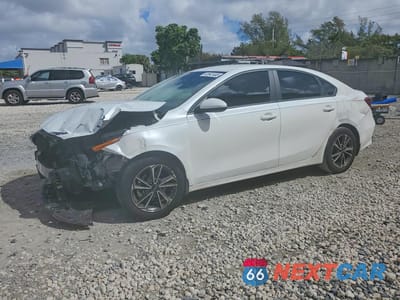 2023 KIA FORTE LXS 3KPF24AD7PE573427 - główne zdjęcie licytacji z USA - miniatura