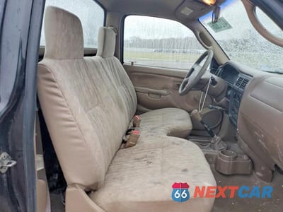 Zdjęcie 10 z 11 samochodu: 2002 TOYOTA TACOMA BASE VIN:5TENL42N42Z143923 - miniatura