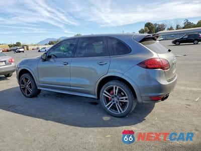 Drugie zdjęcie samochodu z przodu: 2014 PORSCHE CAYENNE VIN:WP1AD2A26ELA76184 - miniatura
