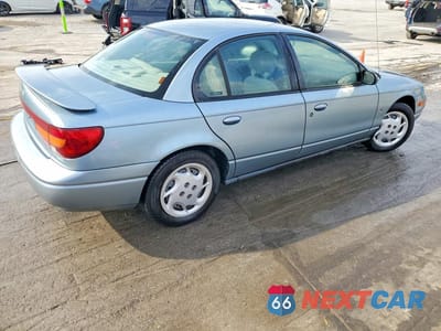 Trzecie zdjęcie samochodu z tyłu: 2002 SATURN SL2 VIN:1G8ZK52782Z179891 - miniatura