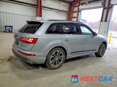 Trzecie zdjęcie samochodu z tyłu: 2025 AUDI Q7 PREMIUM PLUS VIN:WA1LCBF7XSD015048 - miniatura