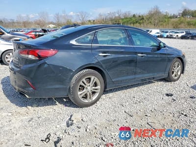 Trzecie zdjęcie samochodu z tyłu: 2019 HYUNDAI SONATA LIMITED VIN:5NPE34AF0KH754139 - miniatura
