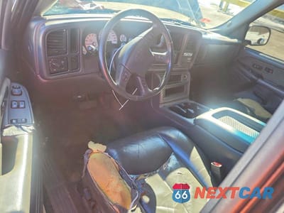 Zdjęcie 8 z 11 samochodu: 2003 CHEVROLET SILVERADO K1500 VIN:2GCEK19NX31388528 - miniatura