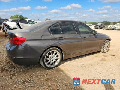 Trzecie zdjęcie samochodu z tyłu: 2014 BMW 328 I VIN:WBA3A5C58EJ464702 - miniatura