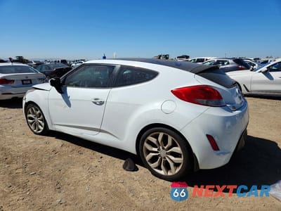 Drugie zdjęcie samochodu z przodu: 2013 HYUNDAI VELOSTER BASE VIN:KMHTC6AD0DU167395 - miniatura