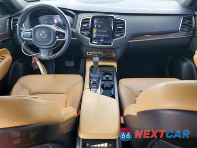 Zdjęcie 8 z 14 samochodu: 2017 VOLVO XC90 T6 VIN:YV4A22PK3H1150768 - miniatura