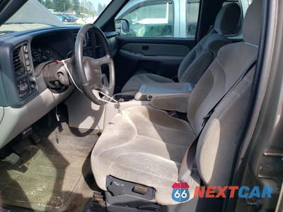 Zdjęcie 7 z 13 samochodu: 2001 GMC YUKON XL VIN:3GKFK16TX1G149125 - miniatura