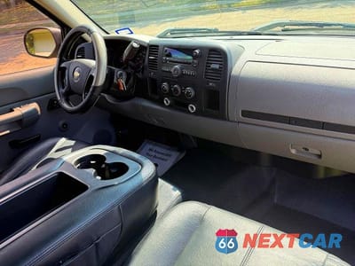 Zdjęcie 14 z 14 samochodu: 2008 CHEVROLET SILVERADO C1500 VIN:1GCEC14C28Z204734 - miniatura