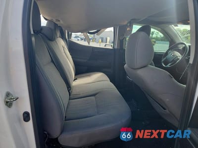 Zdjęcie 10 z 11 samochodu: 2019 TOYOTA TACOMA SR V6 VIN:3TMCZ5AN0KM210043 - miniatura