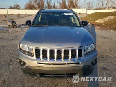Piąte zdjęcie samochodu w środku: 2017 JEEP COMPASS SPORT VIN:1C4NJDBB2HD106852 - miniatura