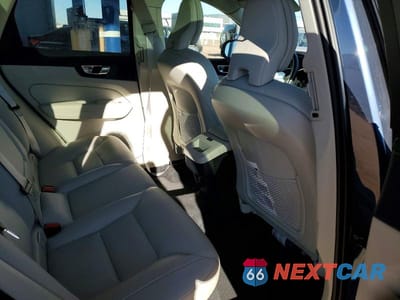 Zdjęcie 11 z 13 samochodu: 2023 VOLVO XC60 PLUS VIN:YV4L12RN9P1388948 - miniatura