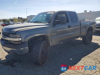 2001 CHEVROLET SILVERADO K2500 HEAVY DUTY 1GCHK29101E230758 - główne zdjęcie licytacji z USA - miniatura