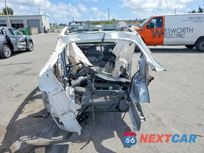 Zdjęcie 6 z 12 samochodu: 2022 TESLA MODEL Y VIN:7SAYGDEF5NF327427 - miniatura