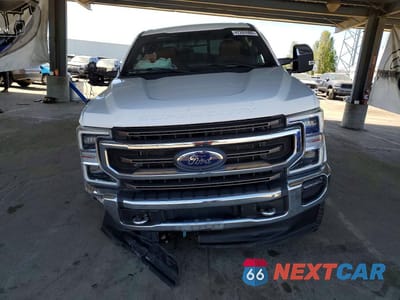 Piąte zdjęcie samochodu w środku: 2022 FORD F250 SUPER DUTY VIN:1FT8W2BT3NEF84084 - miniatura