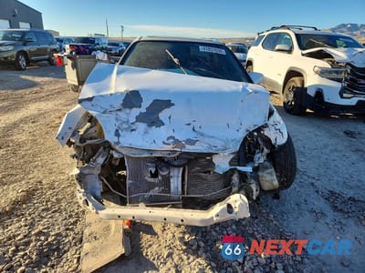 Piąte zdjęcie samochodu w środku: 1998 HONDA CIVIC VIN:2HGEJ8648WH568465 - miniatura