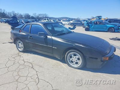 Czwarte zdjęcie samochodu z boku: 1985 PORSCHE 944 VIN:WP0AA0943FN453760 - miniatura