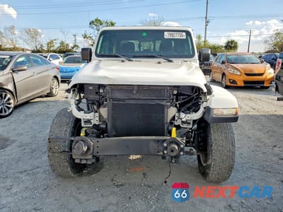 Piąte zdjęcie samochodu w środku: 2022 JEEP GLADIATOR SPORT VIN:1C6JJTAM2NL126572 - miniatura