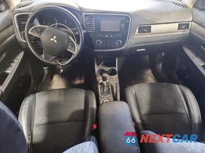 Zdjęcie 8 z 13 samochodu: 2015 MITSUBISHI OUTLANDER SE VIN:JA4AZ3A39FZ007919 - miniatura