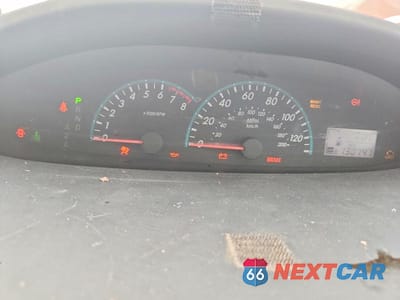 Zdjęcie 9 z 12 samochodu: 2011 TOYOTA YARIS BASE VIN:JTDBT9K30B1398948 - miniatura
