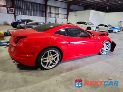 Trzecie zdjęcie samochodu z tyłu: 2015 FERRARI CALIFORNIA T VIN:ZFF77XJA5F0204488 - miniatura