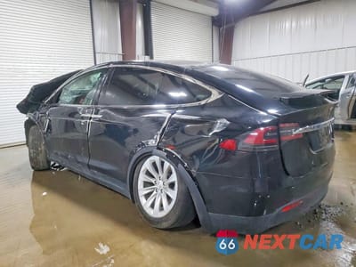 Drugie zdjęcie samochodu z przodu: 2020 TESLA MODEL X VIN:5YJXCDE22LF262647 - miniatura