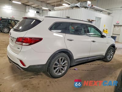 Trzecie zdjęcie samochodu z tyłu: 2019 HYUNDAI SANTA FE XL SE VIN:KM8SNDHF1KU302849 - miniatura