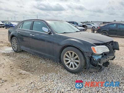 Czwarte zdjęcie samochodu z boku: 2012 CHRYSLER 300 LIMITED VIN:2C3CCACG3CH277524 - miniatura