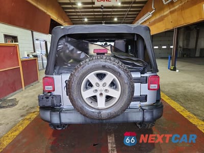 Zdjęcie 6 z 13 samochodu: 2016 JEEP WRANGLER SPORT VIN:1C4AJWAG1GL181831 - miniatura
