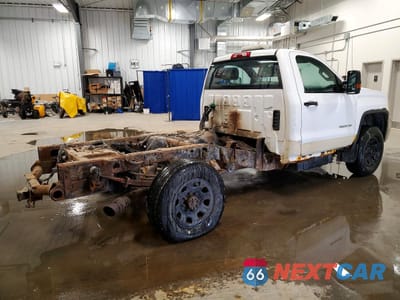 Trzecie zdjęcie samochodu z tyłu: 2015 GMC SIERRA K3500 VIN:1GT321C87FZ518304 - miniatura