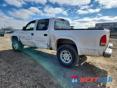 Drugie zdjęcie samochodu z przodu: 2002 DODGE DAKOTA QUAD SLT VIN:1B7HG48N22S616926 - miniatura