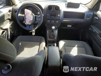 Zdjęcie 8 z 13 samochodu: 2013 JEEP PATRIOT SPORT VIN:1C4NJPBA0DD108912 - miniatura