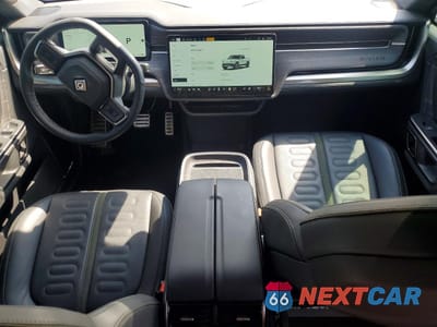 Zdjęcie 8 z 12 samochodu: 2023 RIVIAN R1T R1 VIN:7FCTGBAA9PN025045 - miniatura