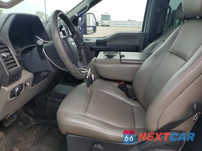 Zdjęcie 7 z 11 samochodu: 2022 FORD F350 SUPER DUTY UTILITY / SERVICE TRUCK VIN:1FD8W3GT2NED41053 - miniatura