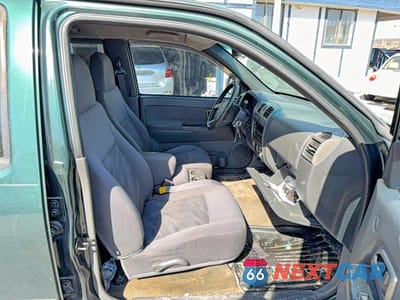 Piąte zdjęcie samochodu w środku: 2004 CHEV COLORADO VIN:1GCDT136548143905 - miniatura