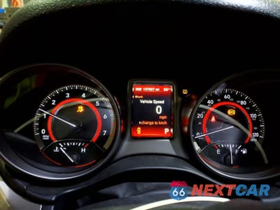 Zdjęcie 9 z 13 samochodu: 2018 DODGE JOURNEY CROSSROAD VIN:3C4PDDGG1JT252132 - miniatura