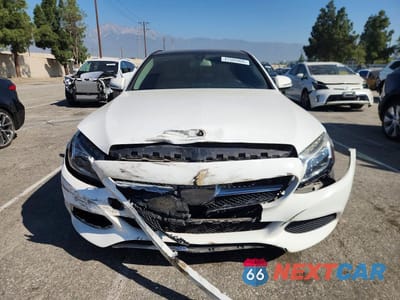 Piąte zdjęcie samochodu w środku: 2016 MERCEDES-BENZ C 300 VIN:55SWF4JB7GU103118 - miniatura