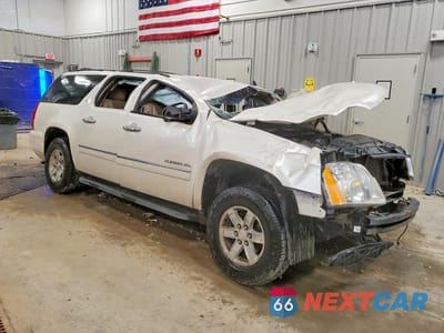 Czwarte zdjęcie samochodu z boku: 2011 GMC YUKON XL K1500 SLT VIN:1GKS2KE38BR224900 - miniatura