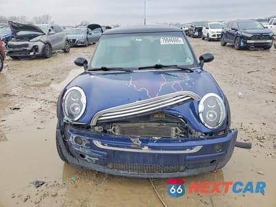 Piąte zdjęcie samochodu w środku: 2004 MINI COOPER VIN:WMWRC33494TJ55596 - miniatura