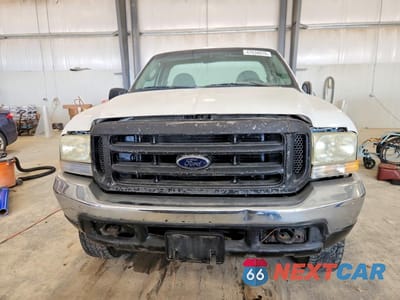 Piąte zdjęcie samochodu w środku: 2003 FORD F250 SUPER DUTY VIN:1FTNF21L23EA48695 - miniatura